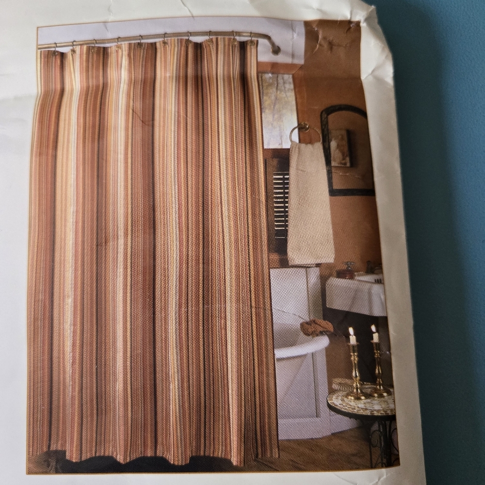 Plisse Jacquard Earthtones Striped Shower Curtain – 72" x 72" – NWOT